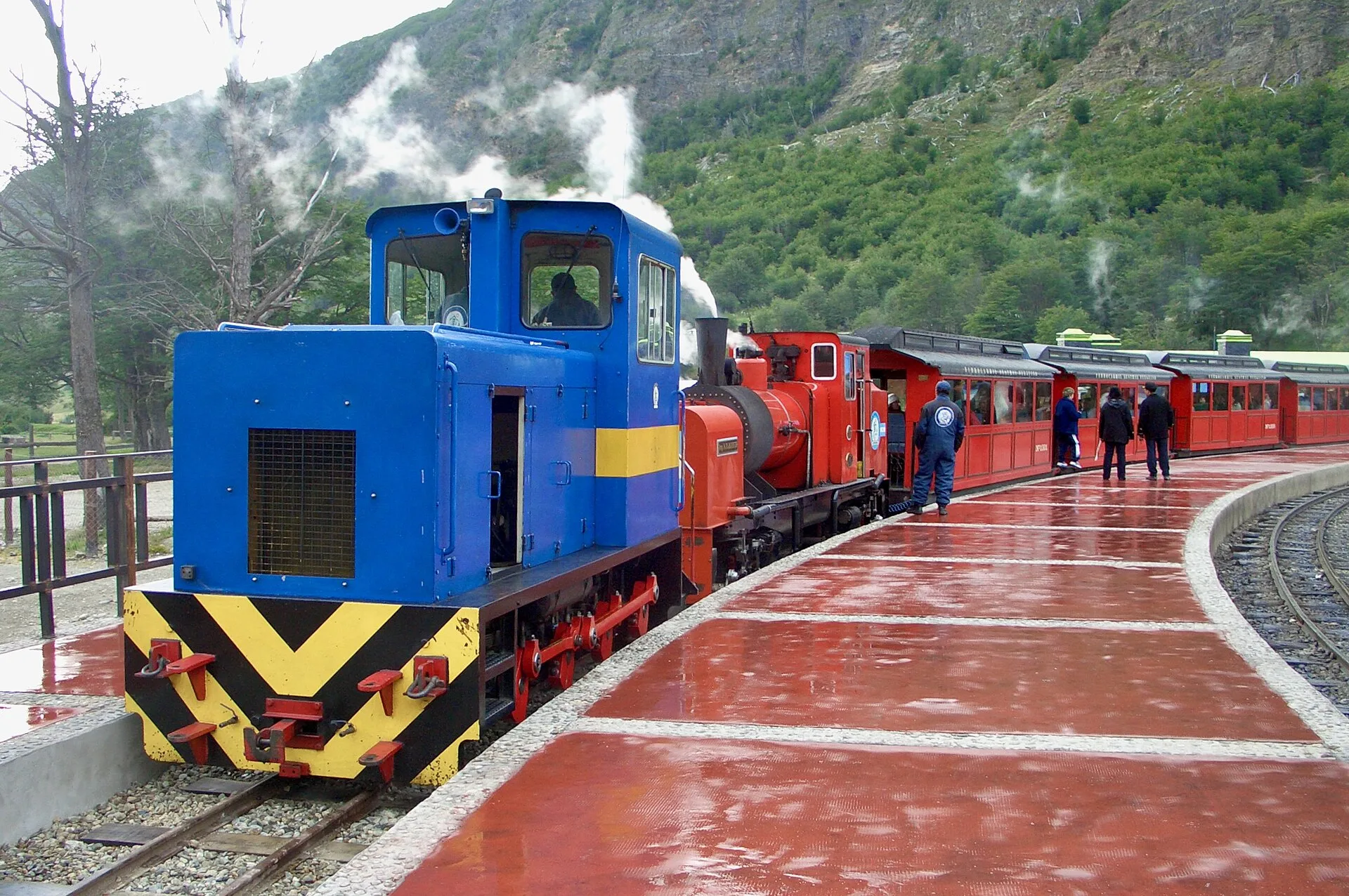 3. 🚂 Le Train du Bout du Monde (Tren del Fin del Mundo)